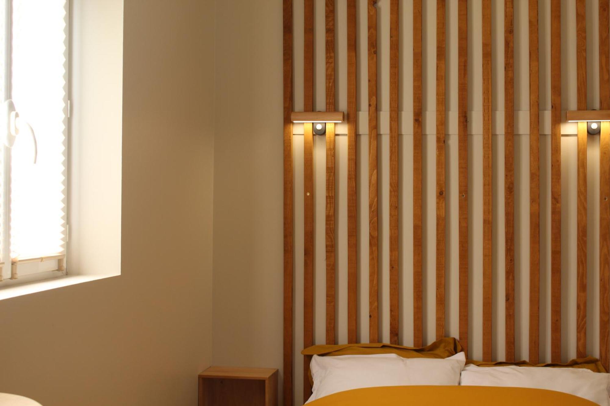 Mas Eva Hotel Mouries Bagian luar foto